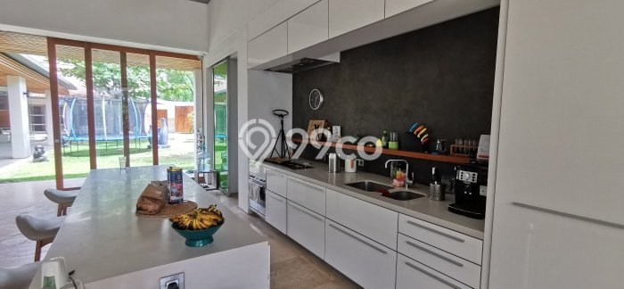 PENAWARAN TERBATAS! Rumah Premium area Canggu, LT 1500m² Bangunan 1000m² PENAWARAN TERBATAS! Rumah Premium area Canggu, LT 1500m² Bangunan 1000m²