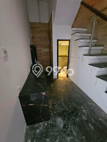 HARGA BERSAING! Ruko di Kerobokan, Luas 81m², Area Bisnis HARGA BERSAING! Ruko di Kerobokan, Luas 81m², Area Bisnis