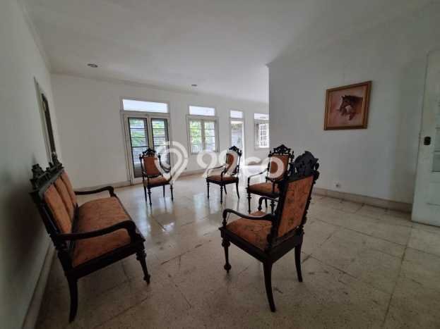 Siap Huni Hunian Elit 3 Kamar di Menteng Dekat ke Mana Pun Siap Huni Hunian Elit 3 Kamar di Menteng Dekat ke Mana Pun