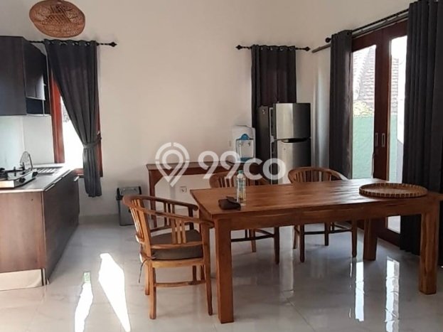 Disewakan! Rumah 3 Kamar Tidur &
4 Kamar Mandi di Dalung, Badung Disewakan! Rumah 3 Kamar Tidur &
4 Kamar Mandi di Dalung, Badung