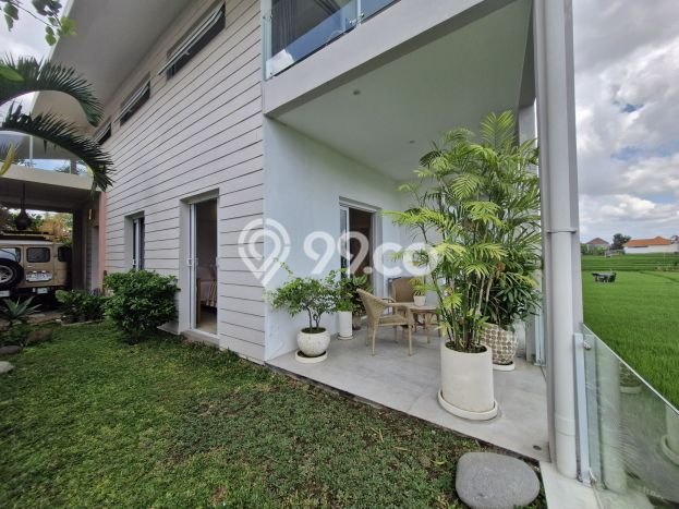 Ready to Use! Premium House LT 273m2 Desain Modern di Canggu Ready to Use! Premium House LT 273m2 Desain Modern di Canggu