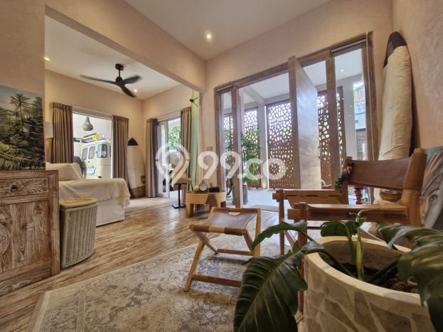 Ready to Use! Premium House LT 273m2 Desain Modern di Canggu Ready to Use! Premium House LT 273m2 Desain Modern di Canggu