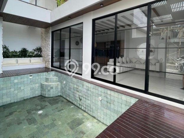 FOR SALE! Vila Kawasan , Luas 135m2m², Akses Mudah Fasilitas Umum FOR SALE! Vila Kawasan , Luas 135m2m², Akses Mudah Fasilitas Umum
