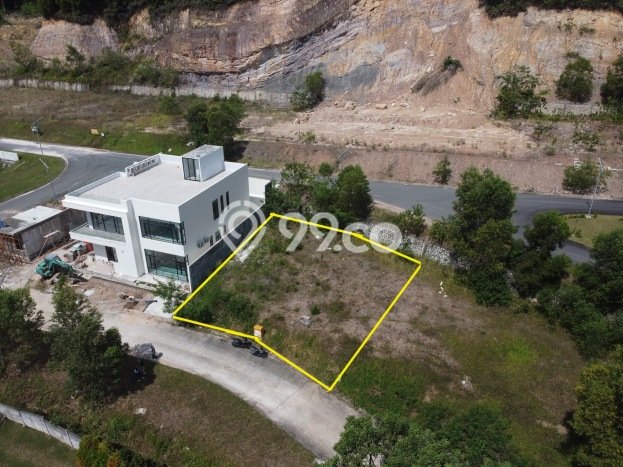 Dijual Tanah di Batam Kota, Luas 307m2m², Lokasi Potensial, Kontur Rata Dijual Tanah di Batam Kota, Luas 307m2m², Lokasi Potensial, Kontur Rata