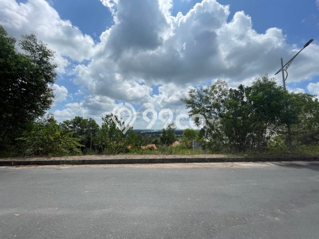 Dijual Tanah di Batam Kota, Luas 307m2m², Lokasi Potensial, Kontur Rata Dijual Tanah di Batam Kota, Luas 307m2m², Lokasi Potensial, Kontur Rata
