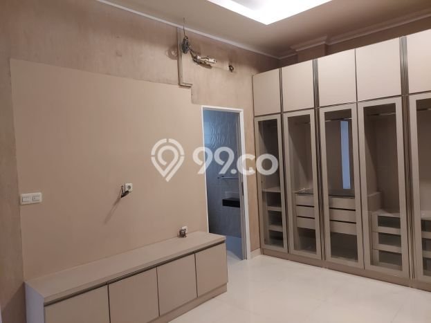 For Sale Rumah Mewah Exclusive di Kelapa Gading, Jakarta Utara For Sale Rumah Mewah Exclusive di Kelapa Gading, Jakarta Utara