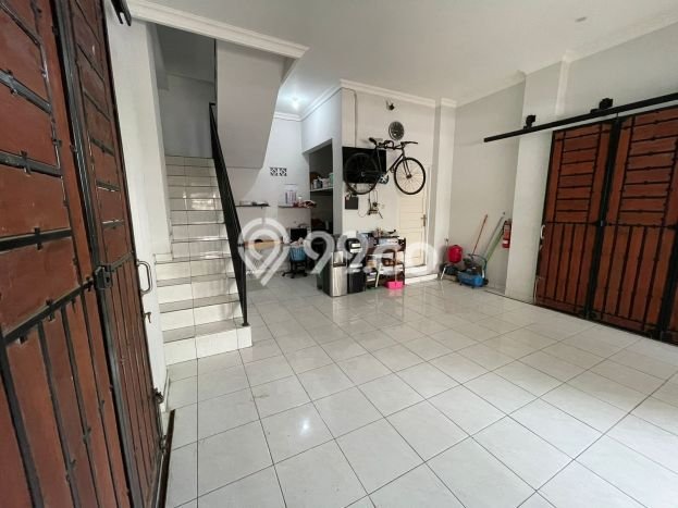 For Sale Rumah Elit Exclusive di Cempaka Putih, Jakarta Pusat For Sale Rumah Elit Exclusive di Cempaka Putih, Jakarta Pusat