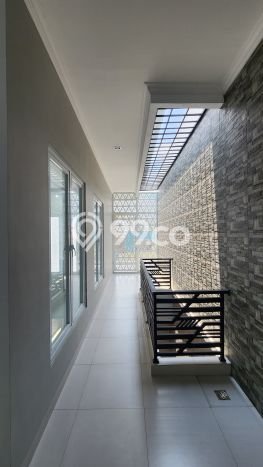 Hunian Elit LB 216m2 Siap Pakai Desain Elegan di Pulomas, Jakarta Timur Hunian Elit LB 216m2 Siap Pakai Desain Elegan di Pulomas, Jakarta Timur