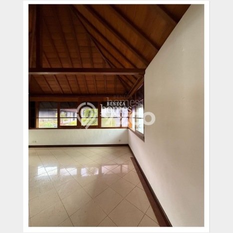 Vila di , Ukuran 330m2m², Lingkungan Asri untuk tempat tinggal Vila di , Ukuran 330m2m², Lingkungan Asri untuk tempat tinggal