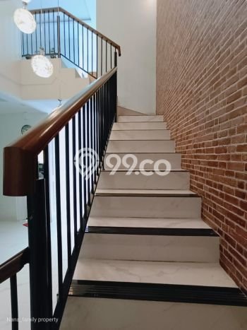 Rumah Mewah 2,5lantai.dlm Komplek Mewah Dkt Sekolah,pusat Bisnis Rumah Mewah 2,5lantai.dlm Komplek Mewah Dkt Sekolah,pusat Bisnis