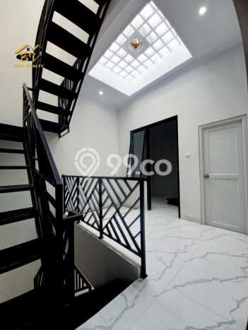 Rumah Baru di jakarta selatan dekat pusat bisnis siap huni bs kpr Rumah Baru di jakarta selatan dekat pusat bisnis siap huni bs kpr