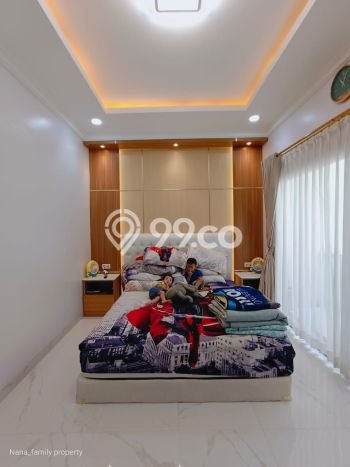 Rumah Mewah 2,5lantai.dlm Komplek Mewah Dkt Sekolah,pusat Bisnis Rumah Mewah 2,5lantai.dlm Komplek Mewah Dkt Sekolah,pusat Bisnis