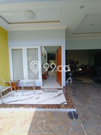 Rumah Mewah 2,5lantai.dlm Komplek Mewah Dkt Sekolah,pusat Bisnis Rumah Mewah 2,5lantai.dlm Komplek Mewah Dkt Sekolah,pusat Bisnis