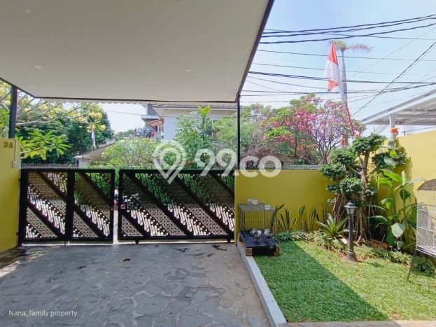 Rumah Mewah 2,5lantai.dlm Komplek Mewah Dkt Sekolah,pusat Bisnis Rumah Mewah 2,5lantai.dlm Komplek Mewah Dkt Sekolah,pusat Bisnis