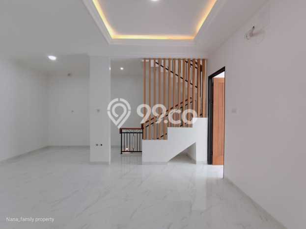 Rumah Baru Dalam Komplek Cinere.hanya 3kilo Meter Mrt Lebak Bulus Rumah Baru Dalam Komplek Cinere.hanya 3kilo Meter Mrt Lebak Bulus