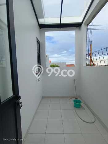 Rumah Baru Dalam Komplek Cinere.hanya 3kilo Meter Mrt Lebak Bulus Rumah Baru Dalam Komplek Cinere.hanya 3kilo Meter Mrt Lebak Bulus