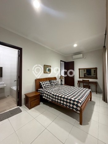 Sewa Rumah Harga Terjangkau di Sektor 9-Bintaro Tangerang Selatan dengan 4 Kamar Tidur Sewa Rumah Harga Terjangkau di Sektor 9-Bintaro Tangerang Selatan dengan 4 Kamar Tidur