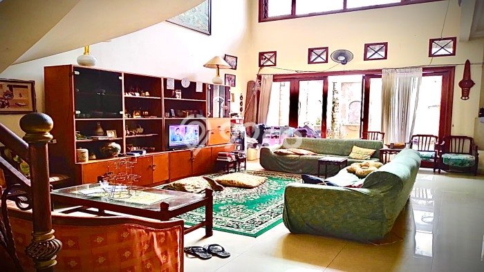 Rumah Mewah LB 300m2 Siap Huni Desain Elegan di Gandaria, Jakarta Selatan Rumah Mewah LB 300m2 Siap Huni Desain Elegan di Gandaria, Jakarta Selatan