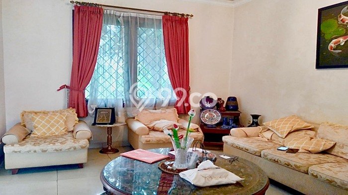 Rumah Mewah LB 300m2 Siap Huni Desain Elegan di Gandaria, Jakarta Selatan Rumah Mewah LB 300m2 Siap Huni Desain Elegan di Gandaria, Jakarta Selatan