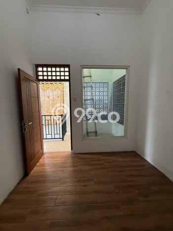 Dijual Hunian Rumah Terawat 2 KT di Jelupang, Tangerang Dijual Hunian Rumah Terawat 2 KT di Jelupang, Tangerang