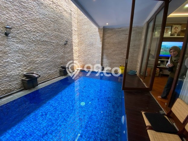 Hunian Mewah LB 175m2 Siap Pakai Desain Elegan di Sektor 9-Bintaro, Tangerang Selatan Hunian Mewah LB 175m2 Siap Pakai Desain Elegan di Sektor 9-Bintaro, Tangerang Selatan