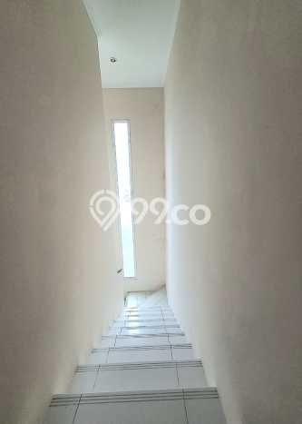 Rumah Luxury Modern Siap Huni di Sektor 9-Bintaro Tangerang Selatan Rumah Luxury Modern Siap Huni di Sektor 9-Bintaro Tangerang Selatan