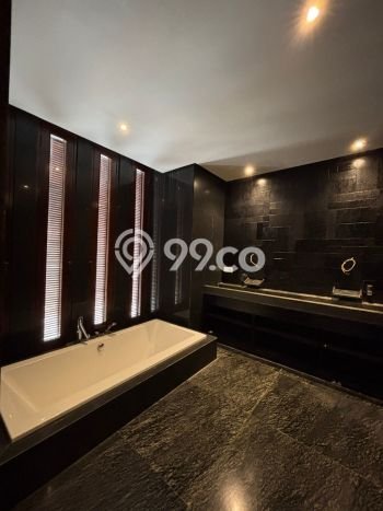 Rumah Elit LB 800m2 Siap Pakai Desain Elegan di Pondok Indah, Jakarta Selatan Rumah Elit LB 800m2 Siap Pakai Desain Elegan di Pondok Indah, Jakarta Selatan