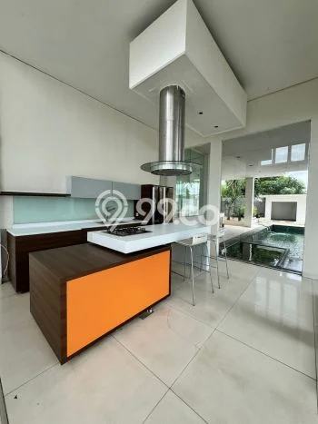 Hunian Elit LB 1069m2 Siap Pakai Desain Elegan di Bintaro, Tangerang Selatan Hunian Elit LB 1069m2 Siap Pakai Desain Elegan di Bintaro, Tangerang Selatan