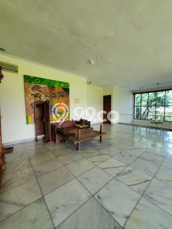 Rumah Mewah LB 300m2 Siap Pakai Desain Elegan di Ragunan, Jakarta Selatan Rumah Mewah LB 300m2 Siap Pakai Desain Elegan di Ragunan, Jakarta Selatan