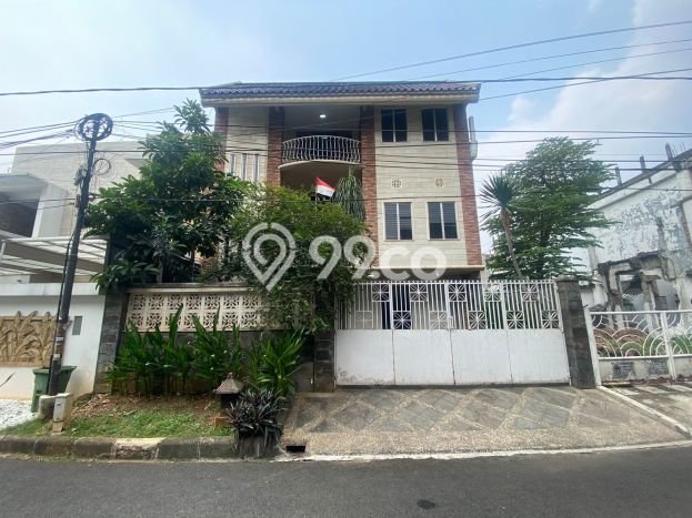 Rumah Elit Modern Siap Huni di Pondok Indah Jakarta Selatan Rumah Elit Modern Siap Huni di Pondok Indah Jakarta Selatan