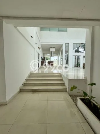Hunian Elit LB 1069m2 Siap Pakai Desain Elegan di Bintaro, Tangerang Selatan Hunian Elit LB 1069m2 Siap Pakai Desain Elegan di Bintaro, Tangerang Selatan