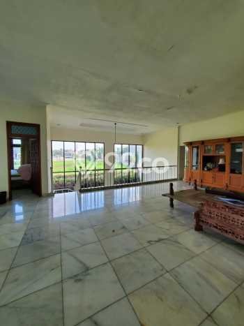 Rumah Mewah LB 300m2 Siap Pakai Desain Elegan di Ragunan, Jakarta Selatan Rumah Mewah LB 300m2 Siap Pakai Desain Elegan di Ragunan, Jakarta Selatan