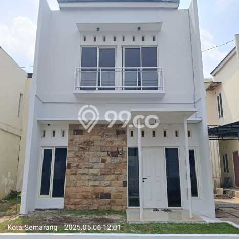 Rumah Modern Cantik 3 Kamar Siap Huni di Banyumanik Rumah Modern Cantik 3 Kamar Siap Huni di Banyumanik