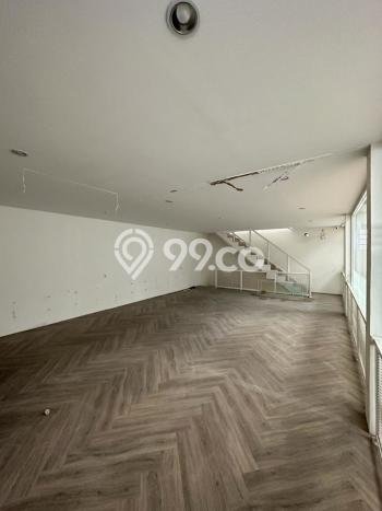 Gudang di , Luas 500m2m², Pusat Bisnis, Posisi Premium Gudang di , Luas 500m2m², Pusat Bisnis, Posisi Premium