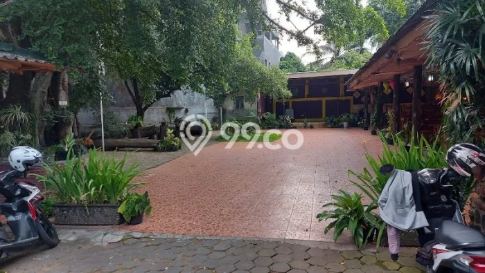 Unit Komersial Dijual di Malang LT 3633m2 & LB 1500m2 Unit Komersial Dijual di Malang LT 3633m2 & LB 1500m2