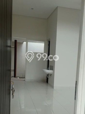 Rumah Modern Cantik 2 KT Siap Huni di Dau Rumah Modern Cantik 2 KT Siap Huni di Dau