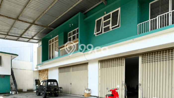 Area Ramai! Gudang Dijual di Sukun untuk Bisnis Luas Bangunan 1700m2 Area Ramai! Gudang Dijual di Sukun untuk Bisnis Luas Bangunan 1700m2