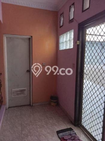 Dijual Rumah 4 Kamar Lokasi Strategis Nyaman dan Strategis di Telukjambe Timur Dijual Rumah 4 Kamar Lokasi Strategis Nyaman dan Strategis di Telukjambe Timur