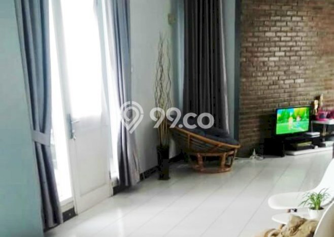 For Sale Rumah 4 Kamar Lokasi Ideal Bagus dan Strategis di Mandalajati For Sale Rumah 4 Kamar Lokasi Ideal Bagus dan Strategis di Mandalajati
