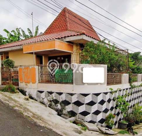 HOT PROPERTY! Rumah Premium area Semarang Barat, LT 380m2m² LB 220m2m² HOT PROPERTY! Rumah Premium area Semarang Barat, LT 380m2m² LB 220m2m²
