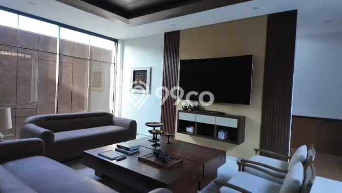 PROMO SPESIAL! Jual Rumah Berkualitas area Kerobokan Kelod, Badung, Luas Tanah 200m² Luas Bangunan 300m² PROMO SPESIAL! Jual Rumah Berkualitas area Kerobokan Kelod, Badung, Luas Tanah 200m² Luas Bangunan 300m²
