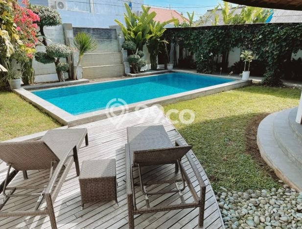 Rumah di Canggu, 3 KM, Akses Universitas, LT 350m² Bangunan 150m² Rumah di Canggu, 3 KM, Akses Universitas, LT 350m² Bangunan 150m²