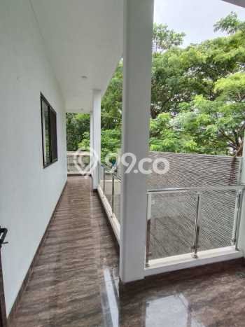 Rumah Elit Modern Tanpa Renovasi di Citra Garden Jakarta Barat Rumah Elit Modern Tanpa Renovasi di Citra Garden Jakarta Barat