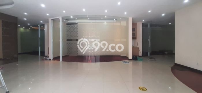 Unit Komersial Paling Strategis di Kebayoran Baru Jakarta Selatan dengan LB 420m2 Unit Komersial Paling Strategis di Kebayoran Baru Jakarta Selatan dengan LB 420m2