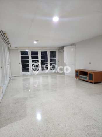 Disewakan Hunian Konsep Modern di Kebayoran Baru Jakarta Selatan dengan 5 KT Disewakan Hunian Konsep Modern di Kebayoran Baru Jakarta Selatan dengan 5 KT