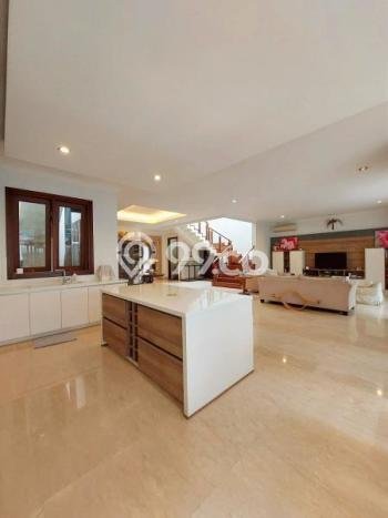 Siap Huni Rumah Mewah 5 Kamar di Kebayoran Baru Dekat ke Mana Pun Siap Huni Rumah Mewah 5 Kamar di Kebayoran Baru Dekat ke Mana Pun