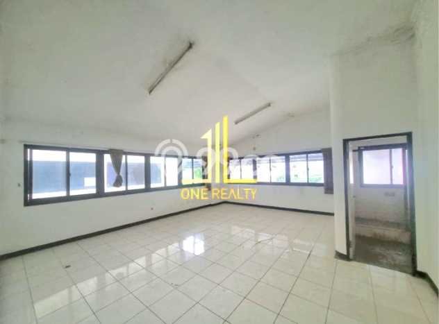 Gudang Disewa di Bandung dengan LB 1800m2 Area Komersial Ramai Gudang Disewa di Bandung dengan LB 1800m2 Area Komersial Ramai