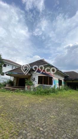 Hunian Modern dengan LT 1416m2 & LB 400m2 Dikontrakkan di Diponegoro Hunian Modern dengan LT 1416m2 & LB 400m2 Dikontrakkan di Diponegoro