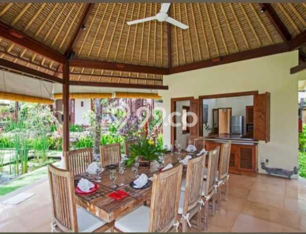 Lokasi Strategis! Vila di , Dimensi 1732m2m², Kondisi Terbaik Lokasi Strategis! Vila di , Dimensi 1732m2m², Kondisi Terbaik