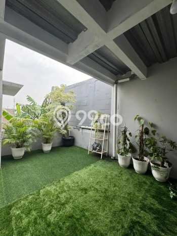 For Sale! Luxury House LT 132m2 Desain Elegan di Condet For Sale! Luxury House LT 132m2 Desain Elegan di Condet